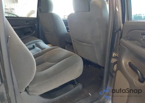 2004 Chevrolet Silverado 2500Hd Ls from USA, damaged, VIN 1GCHK23U04F110590